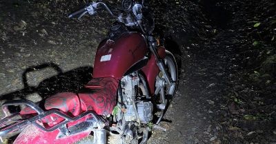 Motocyklista porzucił jednoślad i uciekał pieszo
